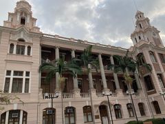 -香港大学