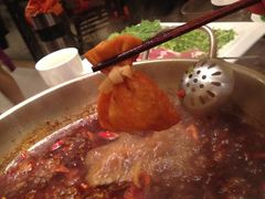 -小天鹅火锅·一线江景洪鼎旗舰店(洪崖洞店)