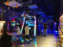 -嗨翻Hi-Fun竞技主题乐园·蹦床团建生日聚会(五棵松华熙店)