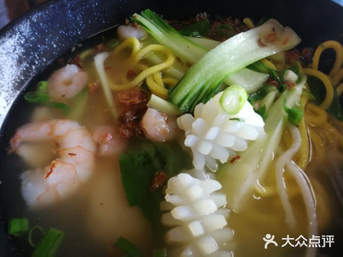 龙华中餐馆海鲜面图片