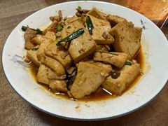 -芦茨金富饭庄·25年老字号·专做稻草鸡