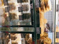 -白玉兰食品甜凤店(合生汇店)