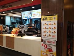 -麦当劳(哈西万达店)