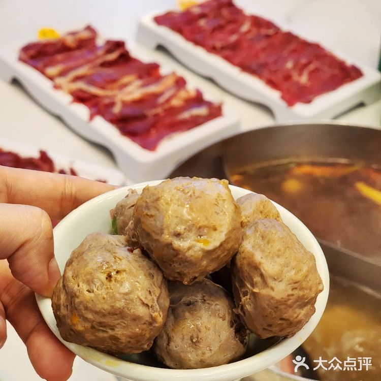 回澳門前，記得去吃青茂這家牛肉火鍋！！