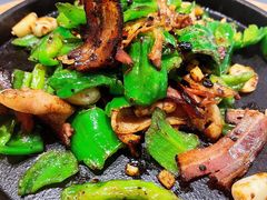 罗勒豉椒炒薄切牛肉-小大董·烤鸭(观景餐厅·南京西路店)