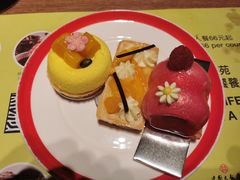 -咖啡苑自助餐厅·中国大饭店