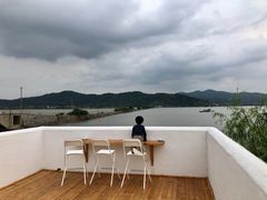 -柒月北岸民宿(西山店)