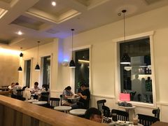 大堂-星巴克臻选(广州沙面店)