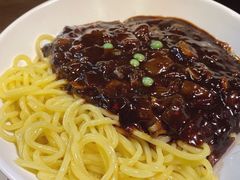 炸酱面-香港饭店0410(明洞店)