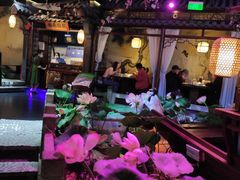 -韵秋荷(宝山龙湖天街店)