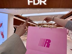 -杭州湖滨银泰in77