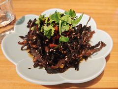 -山茶云南菜(永安里店)