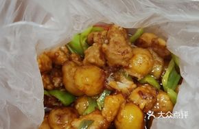 Sautéed Pork with Small Potatoes