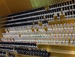 -悦指间美甲美睫美肤