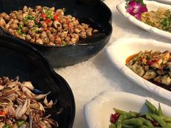 -釜御山海鲜烤肉火锅自助(新城市中心店)