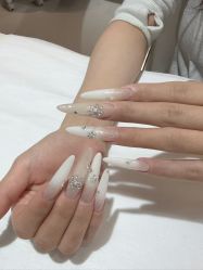 -LynLyn琳林美甲美睫