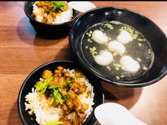 -六合夜市