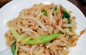 Three-Thread Egg Fried Rice Noodles