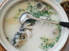 砂锅鱼头-天乐农家鱼头王(天目湖店)