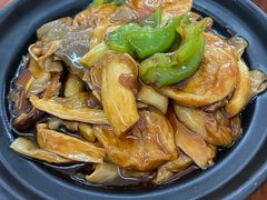 双菇面筋煲-胡子饮食店