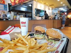 -The Habit Burger Grill 哈比特汉堡(复兴soho店)