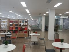 -深圳锦龙奥迪4S店(前海店)