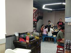 大堂-俭让佬妈现卤串串(温江总店)