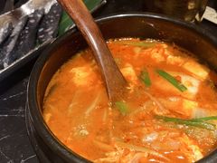-山川小町·极番烧肉(新地假日广场店)