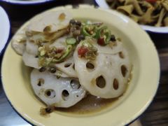 -三镇卤货二公司(汉街店)