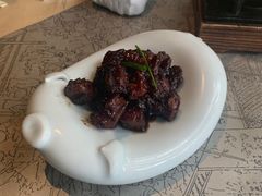 -穹六人间 people 6(岳阳路店)