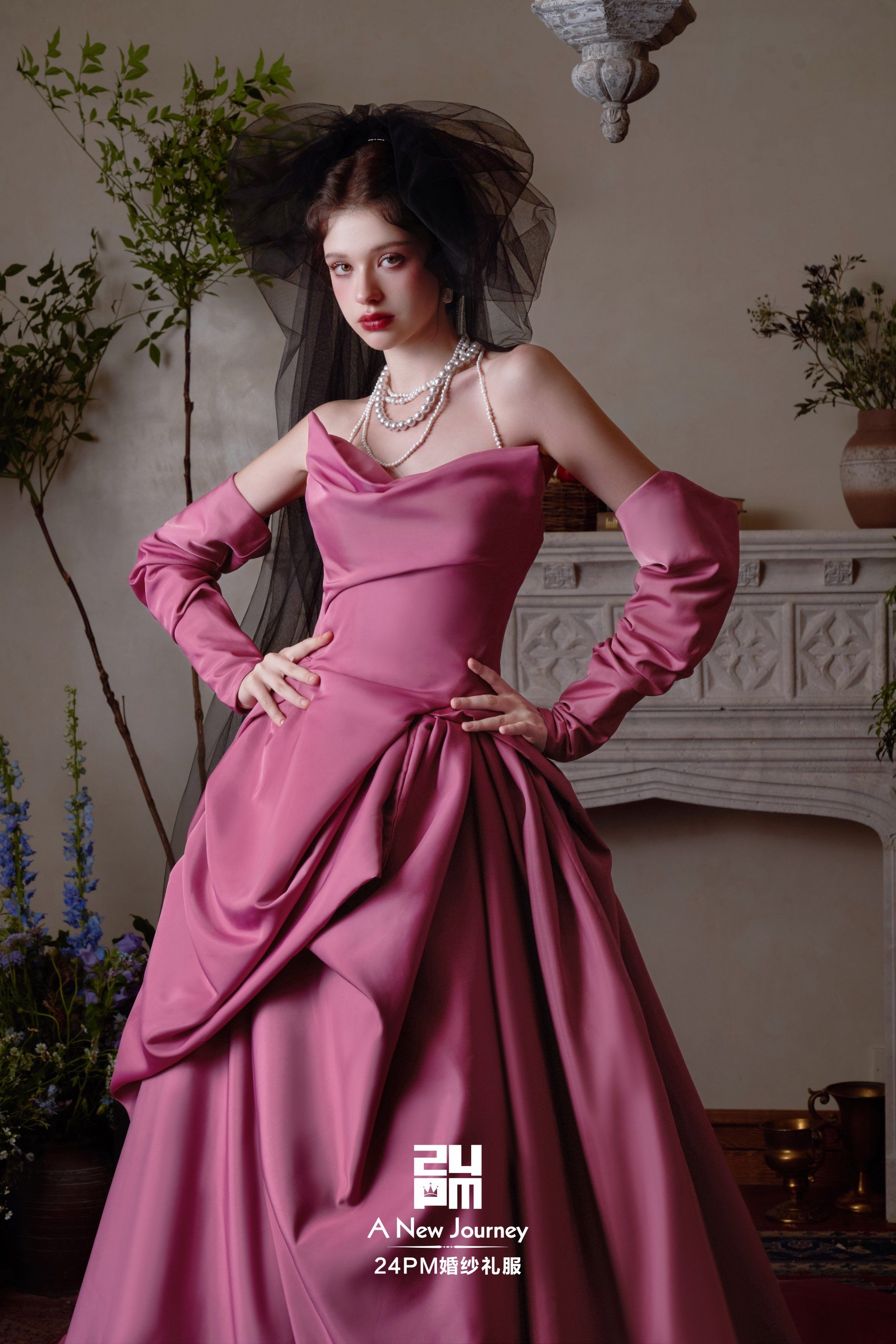 这是什么神仙礼服呀,又酷又赫本🖤