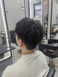 -韩国丽安形象设计