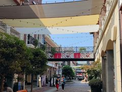 -王府井奥莱临潼小镇(临潼店)
