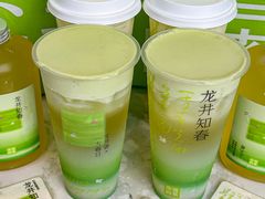 -奈雪的茶(优特汇店)