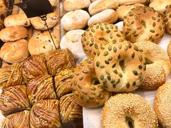 -Dough&Joe团憩(瑞虹天地月亮湾店)