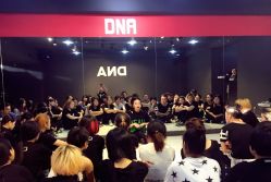 -DNA舞室