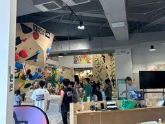 -ROCKPLUS攀岩馆(环宇城店)