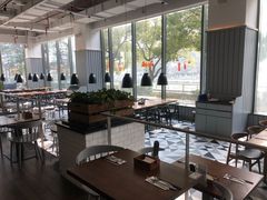 -昆山琶拉帝诗酒店·河畔咖啡厅Riverside Cafe