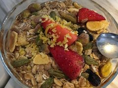 布丁开心果麦片希腊酸奶-the rug 飞毯 (朝阳公园店)