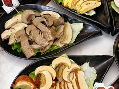 -原林野山菌火锅·炒菌(关上野生菌一条街店)