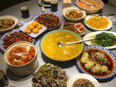 -临界音乐酒馆·小龙虾·江湖菜(华熙LIVE·鱼洞店)