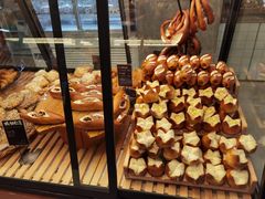 -Dough&Joe团憩(瑞虹天地月亮湾店)