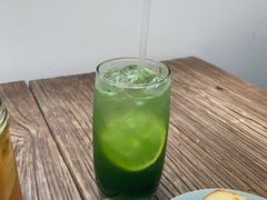 小麦草薄荷苏打-素咫咖啡CLIFEROSE