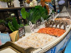 -领鲜活海鲜榴莲自助火锅(东门店)