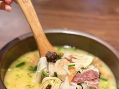 -良米山·云南野生菌过桥米线(上海首店)