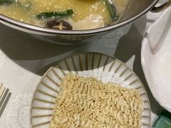 花胶鸡锅底-上房火鍋(新天地店)
