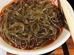 万记特色酸辣粉-万记麻辣烫国展总店