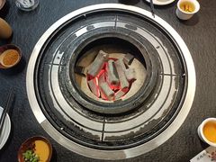 -阿山卓·野生菌火锅·纳西火塘烤肉