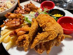 炸鸡拼盘-机器人火炉披萨(爱琴海店)