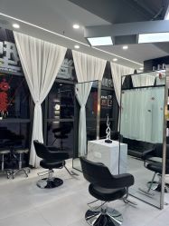 -U·NI SALON 造型